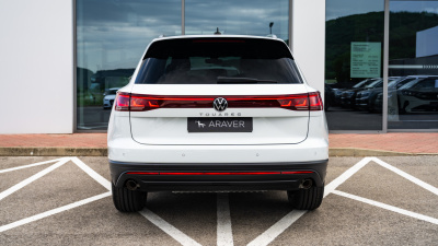 VW Touareg 3.0 TDI Limited (pohľad do interiéru)
