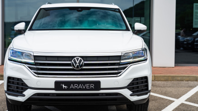VW Touareg 3.0 TDI Limited (pohľad zozadu)