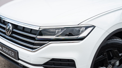 VW Touareg 3.0 TDI Limited (pohľad do interiéru)