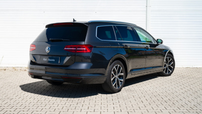 VW Passat Variant 1.6 TDI (pohľad zboku)