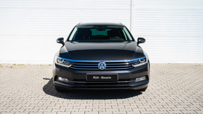 VW Passat Variant 1.6 TDI (pohľad do interiéru)
