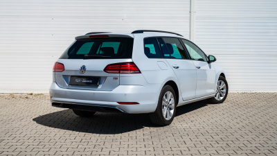 VW Golf Variant 1.6 TDI (pohľad zboku)