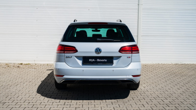VW Golf Variant 1.6 TDI (pohľad do interiéru)
