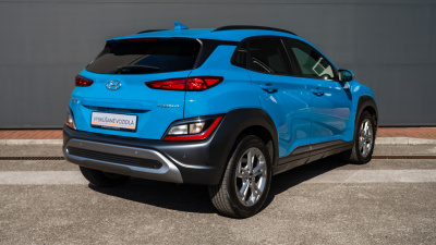 Hyundai Kona 1.6i (pohľad do interiéru)