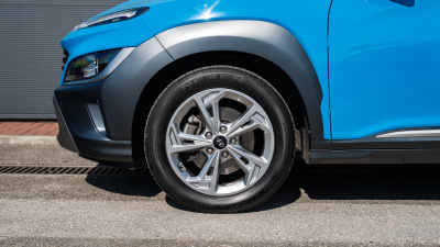 Hyundai Kona 1.6i (pohľad do interiéru)