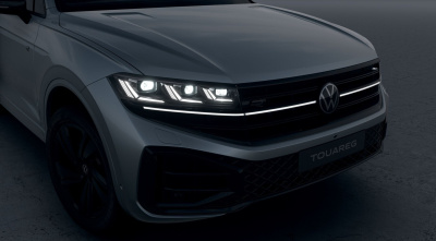 VW Touareg 3.0 TDI R-Line Final Edition (pohľad spredu)