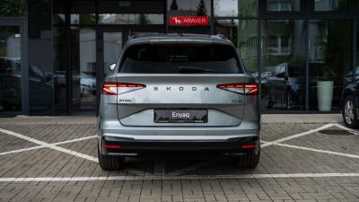 Škoda Enyaq 85x Sportline 4x4 (pohľad spredu)