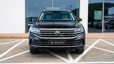 VW Touareg 3.0 TDI Premium Limited (pohľad zboku)
