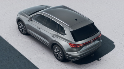 VW Touareg 3.0 TDI Premium Limited (pohľad do interiéru)