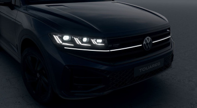 VW Touareg 3.0 TDI R-Line Final Edition (pohľad spredu)