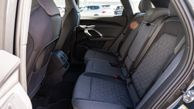 AUDI Q5 2.0 TDI Quattro (pohľad do interiéru)