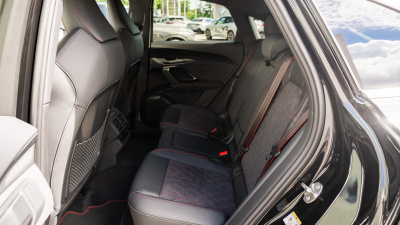 AUDI Q5 Sportback 2.0 TDI Quattro (pohľad do interiéru)