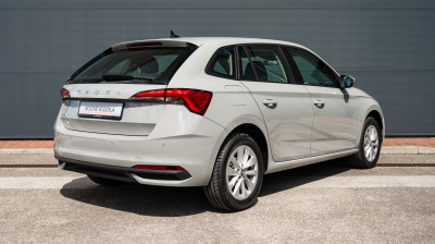 Škoda Scala 1.0 TSI Selection (pohľad do interiéru)