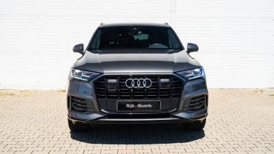 AUDI Q7 3.0 TDI Quattro (pohľad do interiéru)