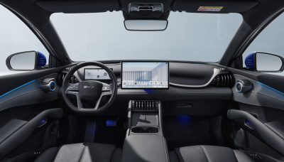 BYD ATTO 3 EVO Excellence AWD (pohľad spredu)