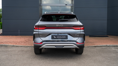 BYD SEAL U DM-i 1.5 Design AWD (pohľad spredu)