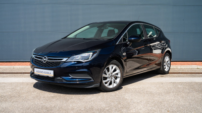 Opel Astra 1.4 T (základný pohľad)