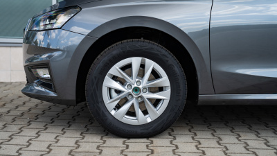 Škoda Fabia 1.0 TSI Extra Plus (pohľad do interiéru)