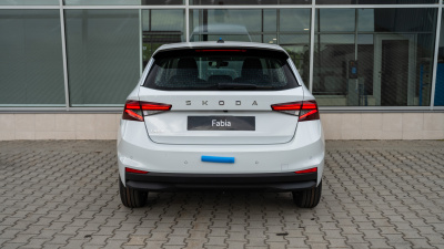 Škoda Fabia 1.0 TSI Extra Plus (pohľad spredu)