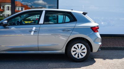 Škoda Fabia 1.0 MPI Extra (pohľad do interiéru)