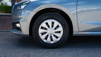 Škoda Fabia 1.0 MPI Extra (pohľad do interiéru)