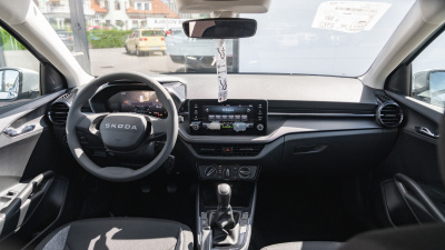 Škoda Fabia 1.0 MPI Extra (pohľad do interiéru)