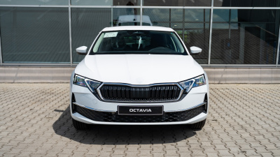 Škoda Octavia 2.0 TDI Selection (pohľad zboku)