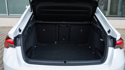 Škoda Octavia 2.0 TDI Selection (pohľad do interiéru)