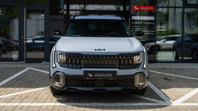 Kia Seltos 1.6 T-GDi 7DCT  X-Line (pohľad zozadu)