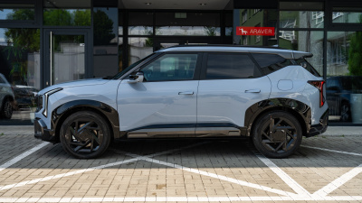 Kia Seltos 1.6 T-GDi 7DCT  X-Line (pohľad zboku)