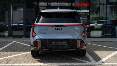 Kia Seltos 1.6 T-GDi 7DCT  X-Line (pohľad spredu)