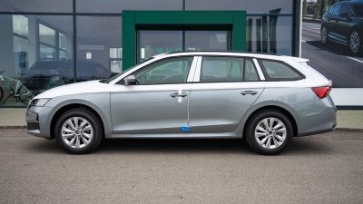 Škoda Octavia combi 1.5 TSI Extra Plus (pohľad do interiéru)