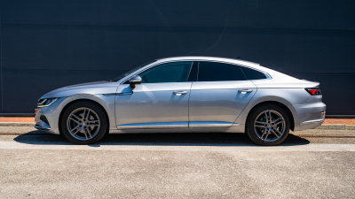 Volkswagen Arteon 2.0 TDI 4MOTION Elegance (pohľad zboku)