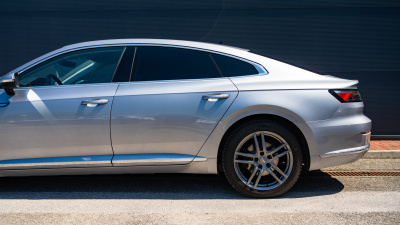 Volkswagen Arteon 2.0 TDI 4MOTION Elegance (pohľad do interiéru)