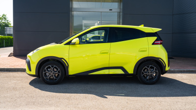 BYD DOLPHIN SURF COMFORT (pohľad zozadu)