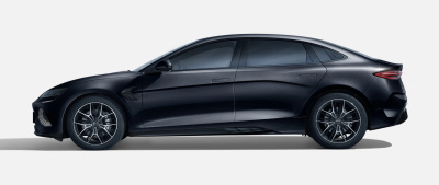 SEAL Excellence AWD (pohľad spredu)