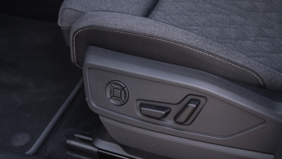 AUDI Q5 2.0 TFSI Quattro (pohľad spredu)