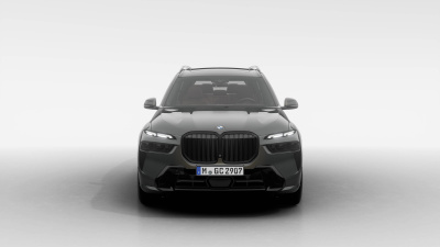BMW X7 40d xDrive (pohľad do interiéru)