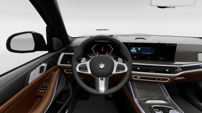 BMW X7 40d xDrive (pohľad do interiéru)
