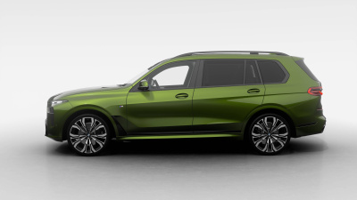 BMW X7 40d xDrive (pohľad zozadu)