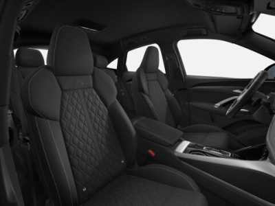 AUDI Q5 Sportback 2.0 TDI Quattro (pohľad do interiéru)