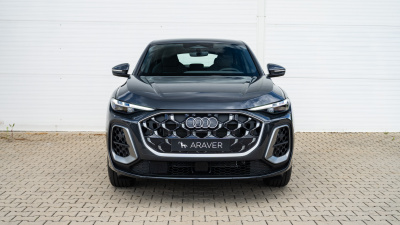 AUDI Q5 Sportback 2.0 TDI Quattro (pohľad do interiéru)