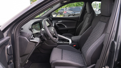 AUDI Q5 Sportback 2.0 TDI Quattro (pohľad zboku)