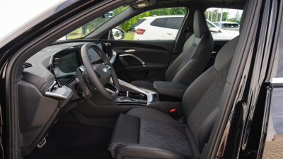 AUDI Q5 2.0 TDI Quattro (pohľad zboku)