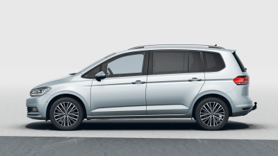 VW Touran 1.5 TSI Limited (pohľad zboku)