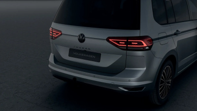 VW Touran 1.5 TSI Limited (pohľad do interiéru)