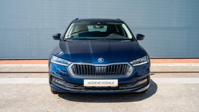 Škoda Octavia 1.5 eTec Ambition (pohľad zboku)