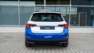 Škoda Fabia 1.0 MPI Extra (pohľad spredu)