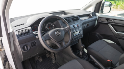 VW Caddy Cargo Maxi 2.0 TDI (pohľad do interiéru)