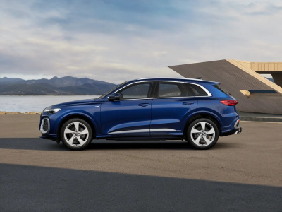 AUDI Q5 2.0 TDI Quattro (pohľad zozadu)